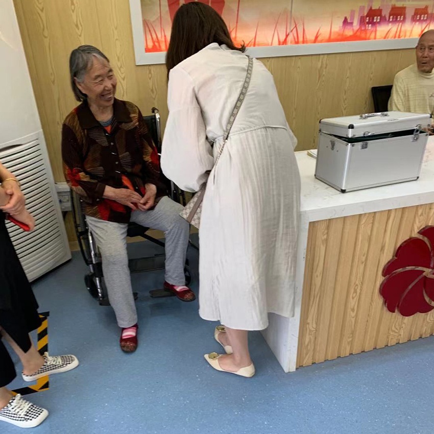 HAIHAN Industry Co., Ltd. arrived at the nursing home for the elderly (6)