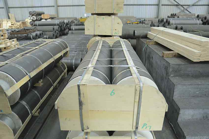 Considerations for Using Graphite Electrodes