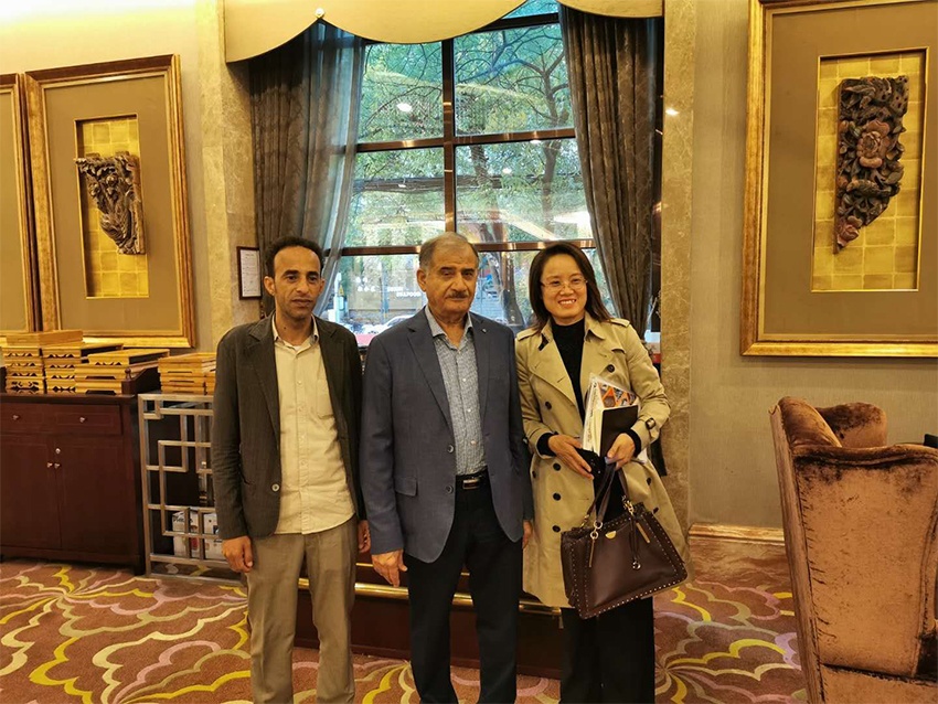 Customers from Oman came to our company for a visit (1)